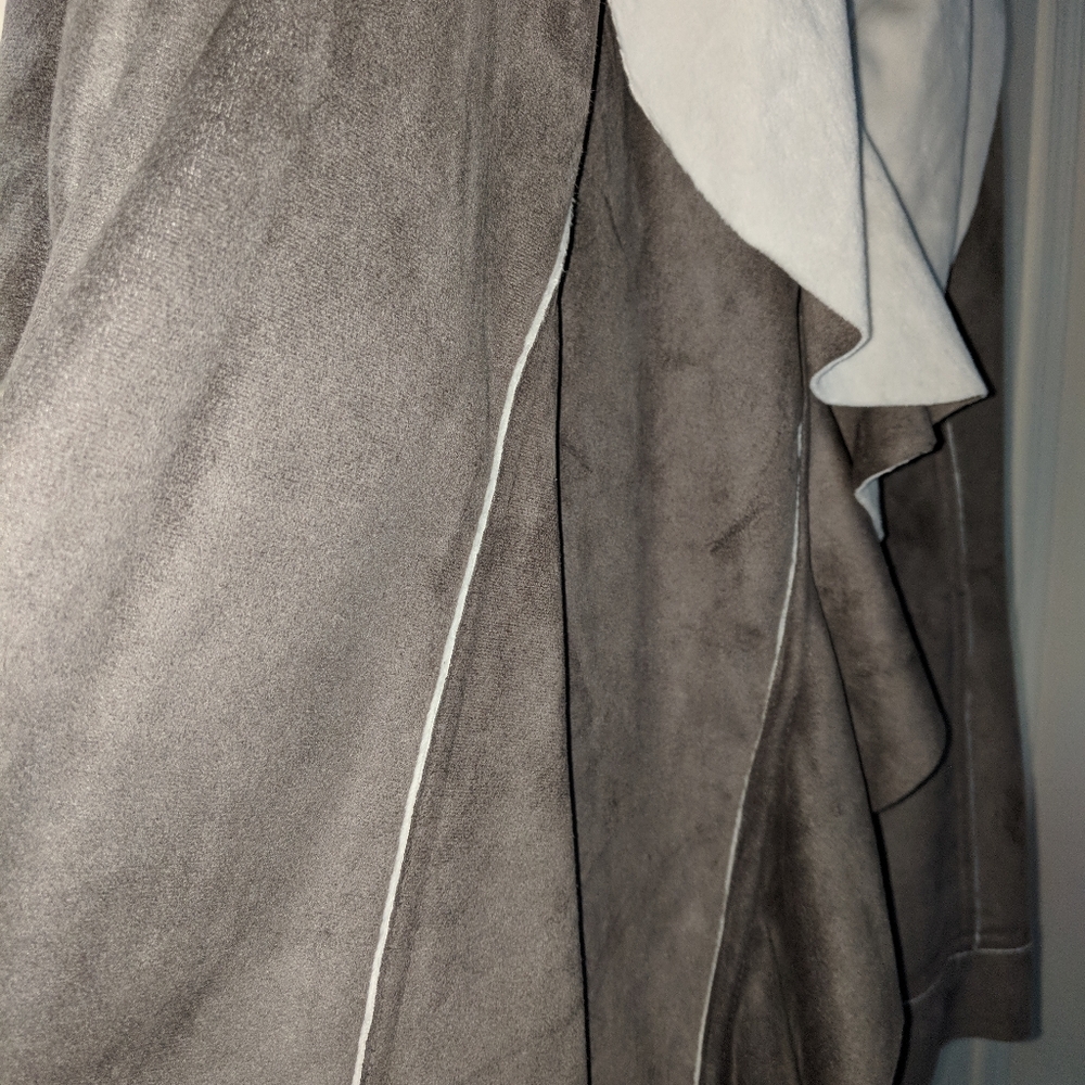 Jacket - Picture 3 of 5